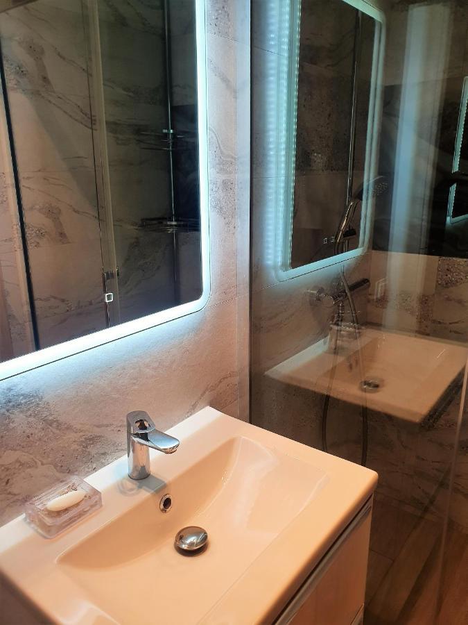 Apartament Beige Z Ogrodkiem Dziwnówek Exterior foto