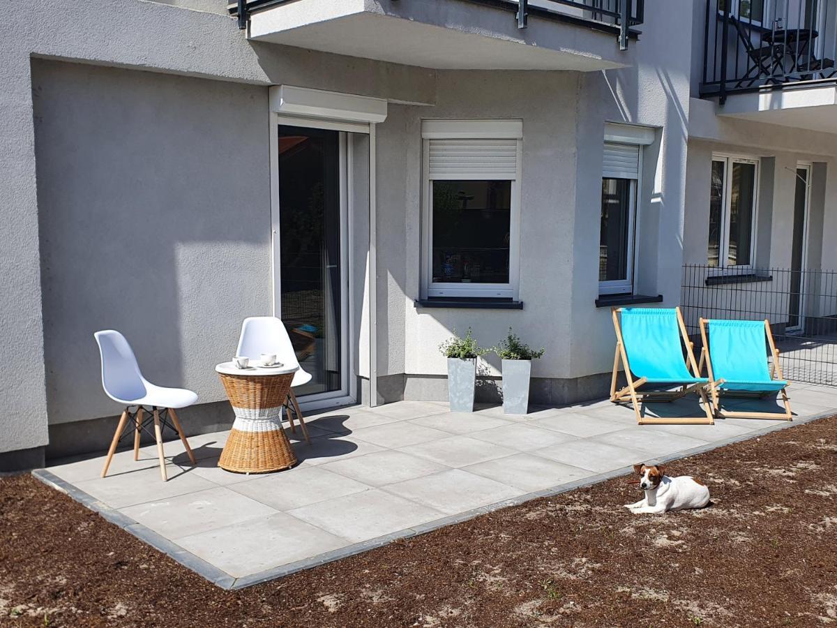 Apartament Beige Z Ogrodkiem Dziwnówek Exterior foto